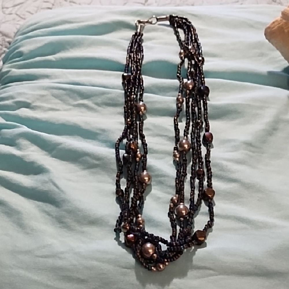 🇺🇸 Clearance 🇺🇸Elegant Black and Silver Beaded Necklace
